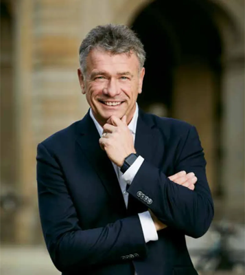 Dr. Holger Liekefett